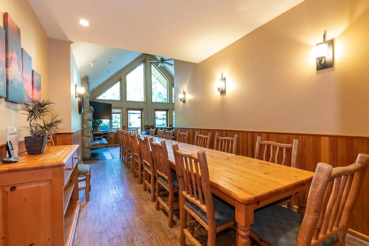 Chalet Lorimer Ridge Lodge Whistler